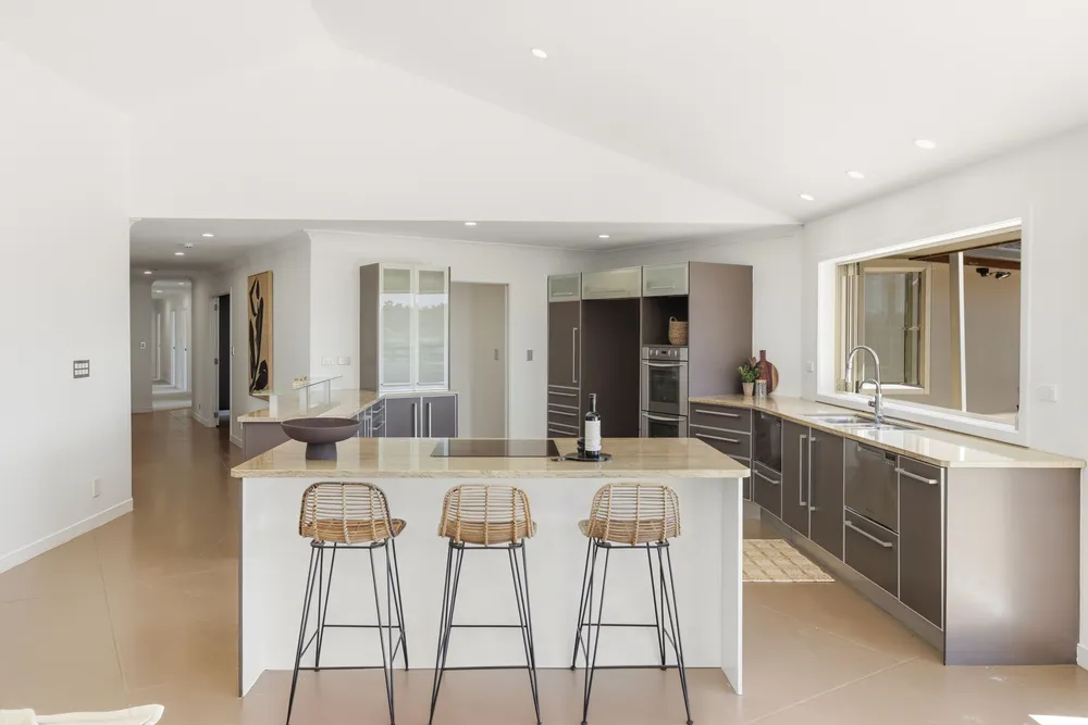 Photos of 19 Waioroi Place