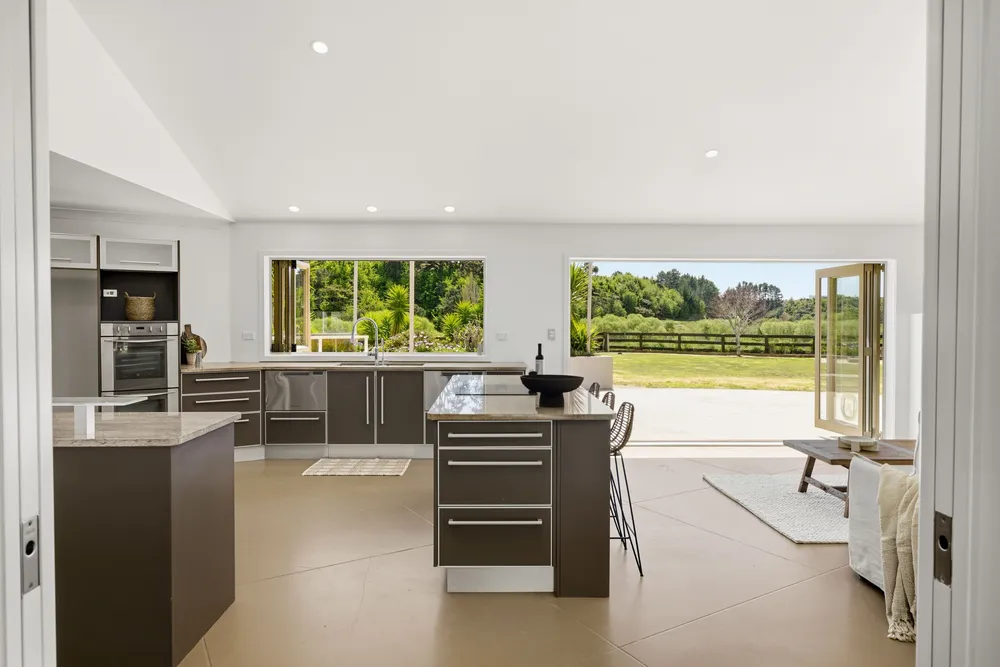 Photos of 19 Waioroi Place