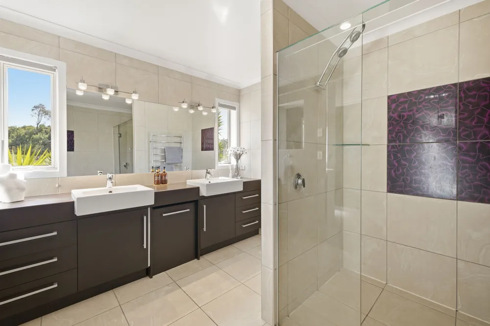 Photos of 19 Waioroi Place