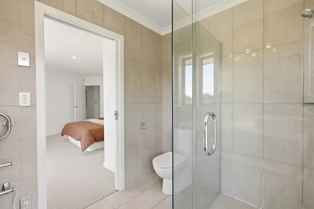 Photos of 19 Waioroi Place