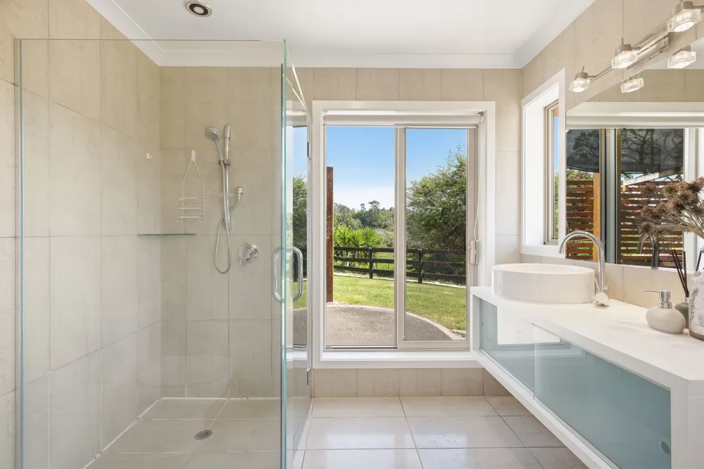Photos of 19 Waioroi Place