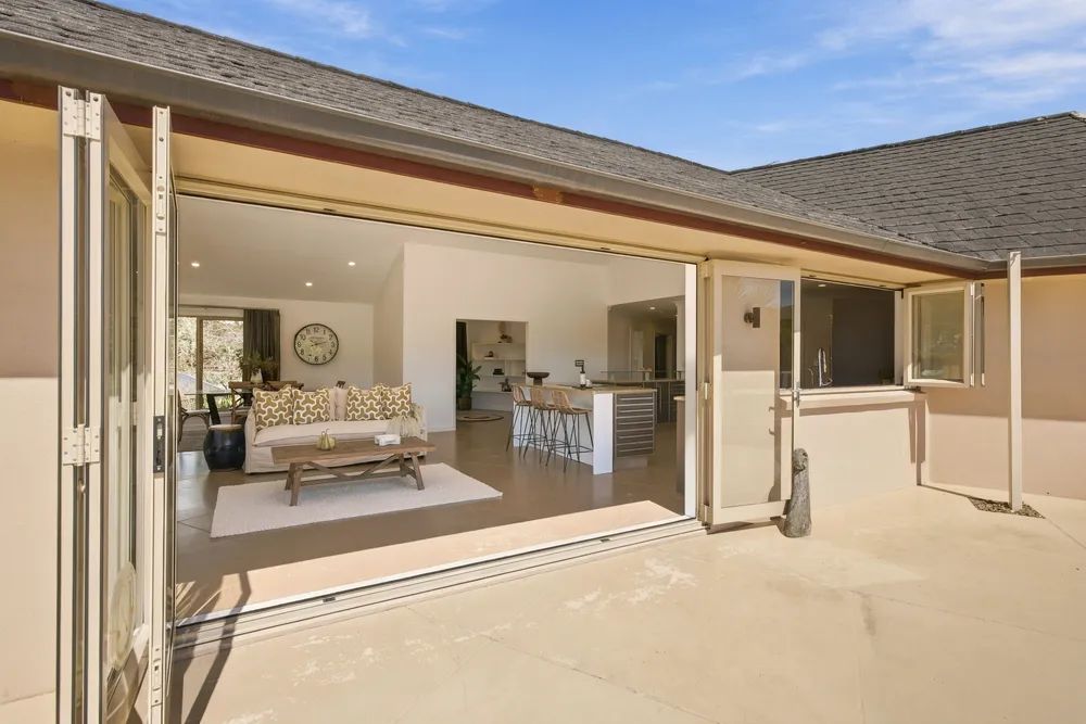 Photos of 19 Waioroi Place
