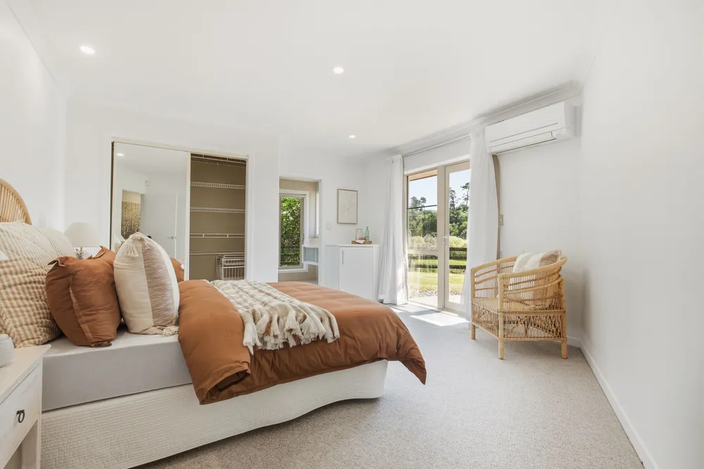 Photos of 19 Waioroi Place