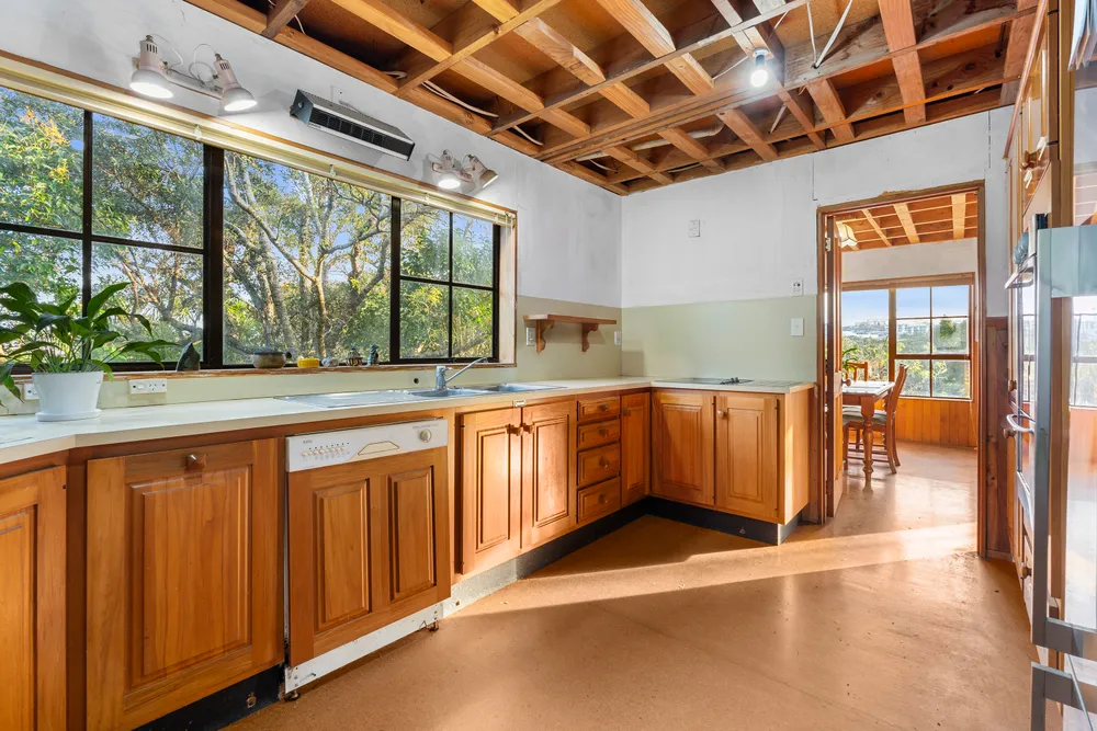 Photos of 18 Valley Road