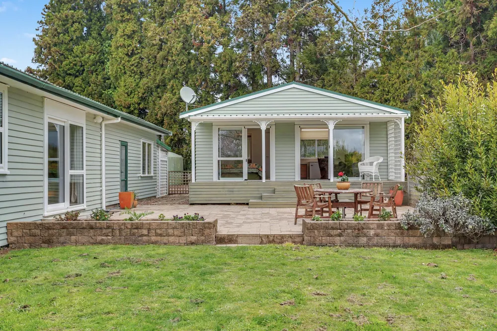 Photos of 1040 Te Matai Road