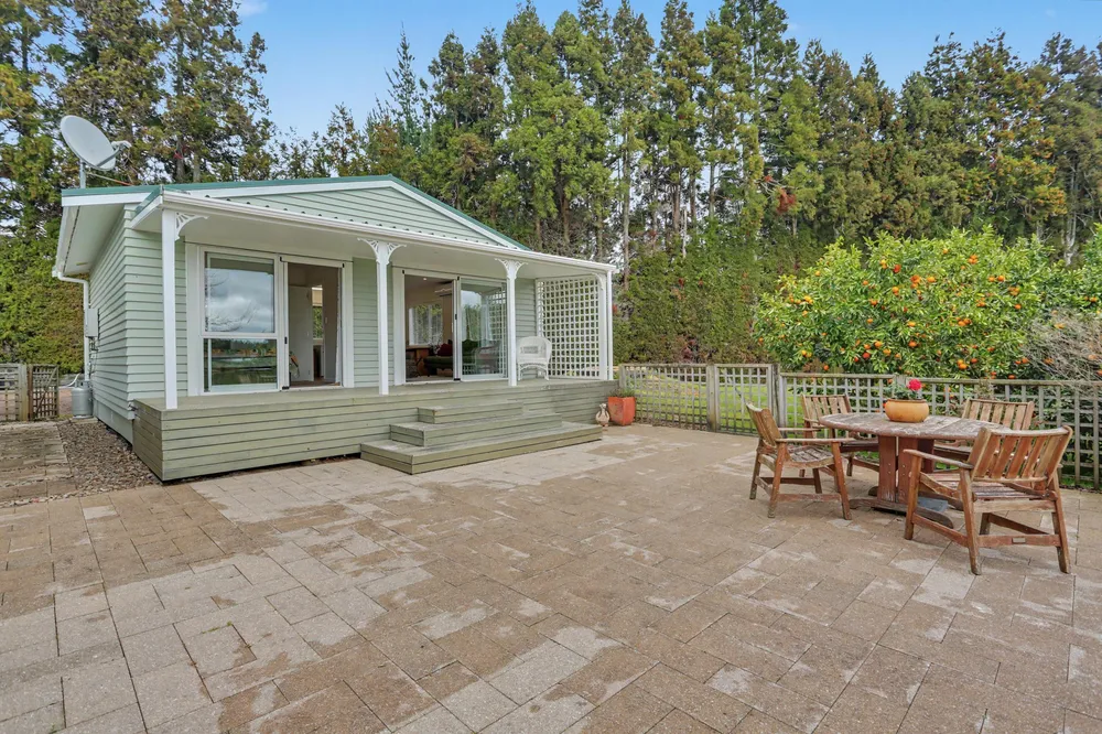 Photos of 1040 Te Matai Road