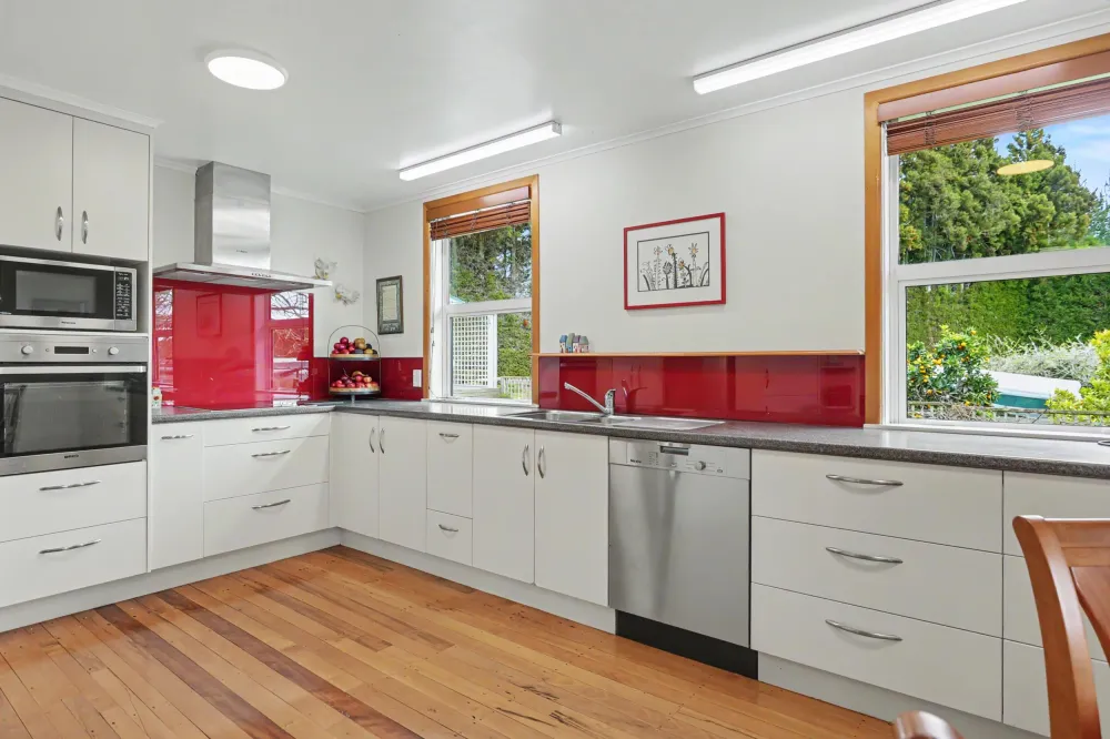 Photos of 1040 Te Matai Road