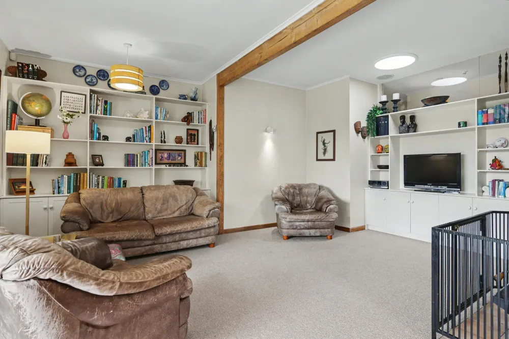 Photos of 1040 Te Matai Road