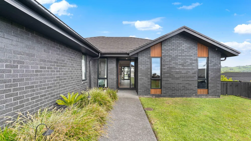 Photos of 21 Skiffington Road