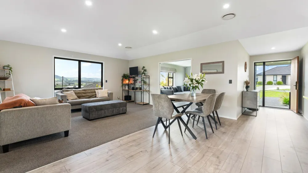 Photos of 21 Skiffington Road