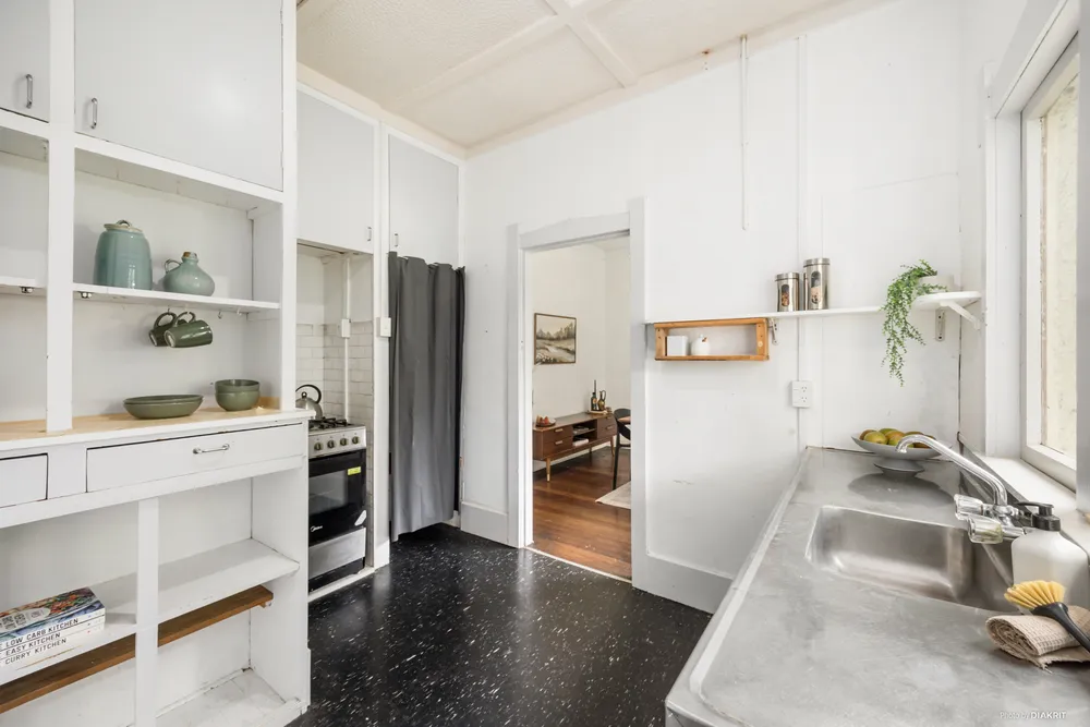 Photos of 4 Jersey Avenue