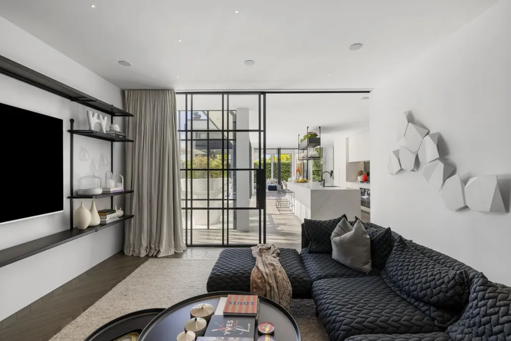 Photos of 11 Elgin Street