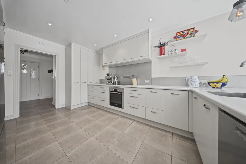Photos of 27 Charles Dickens Drive