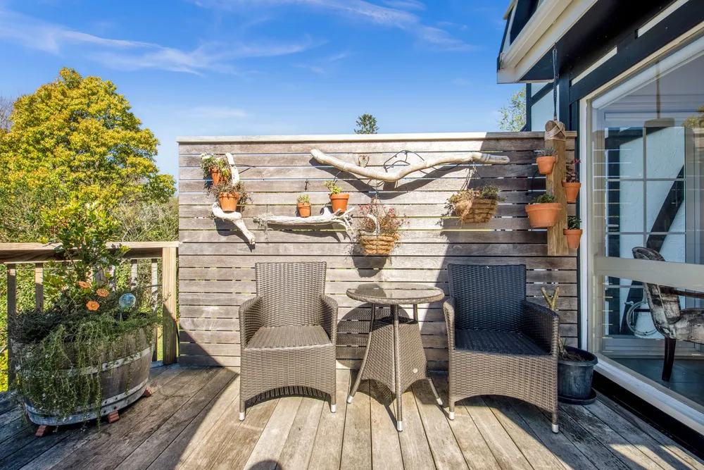 Photos of 27 Charles Dickens Drive