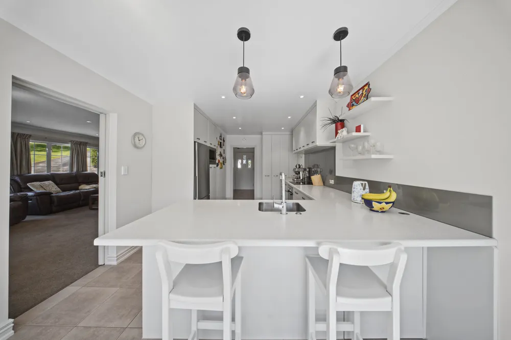 Photos of 27 Charles Dickens Drive