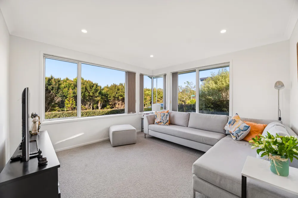 Photos of 37 Pitoitoi Drive