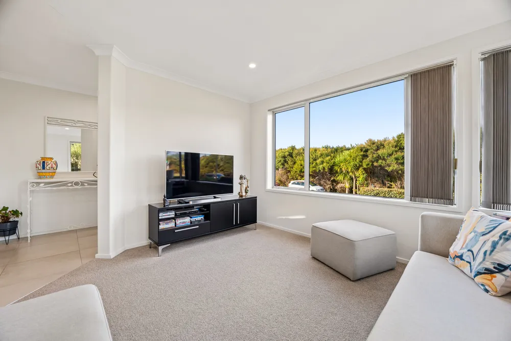 Photos of 37 Pitoitoi Drive
