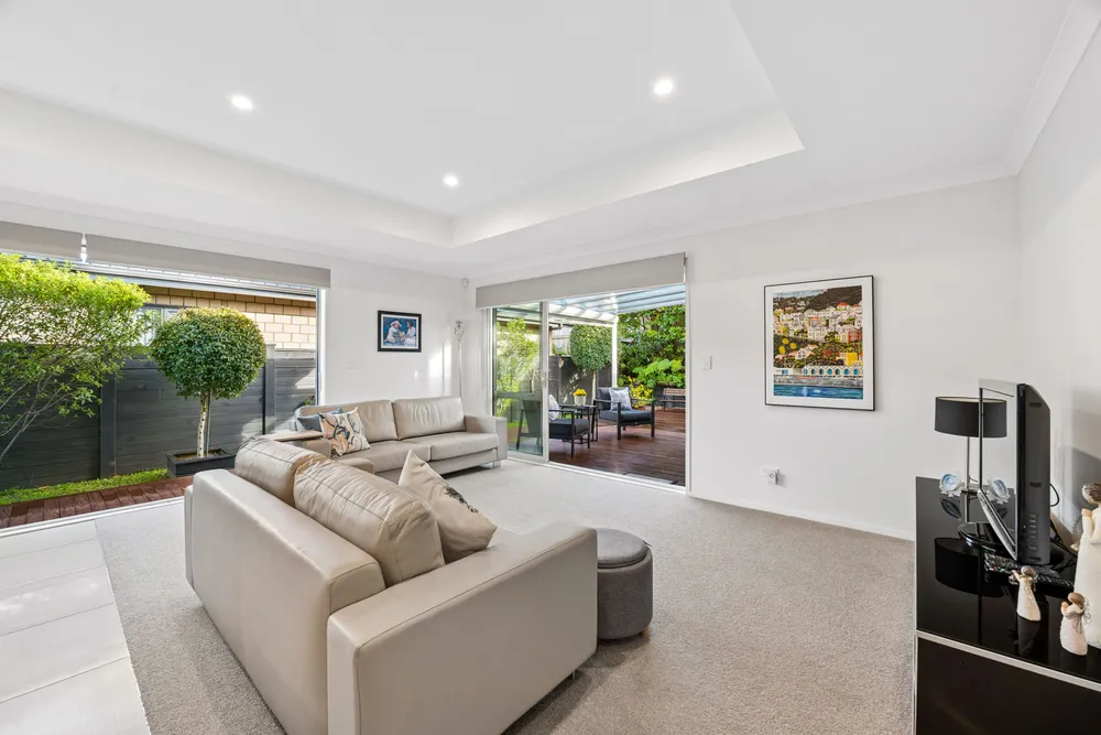 Photos of 37 Pitoitoi Drive
