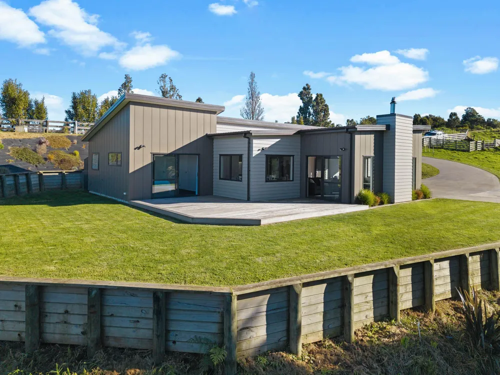 Photos of 194D Pekanui Road