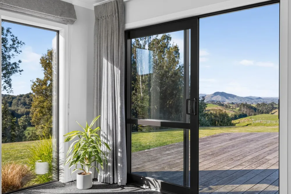 Photos of 194D Pekanui Road
