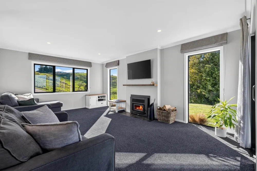 Photos of 194D Pekanui Road