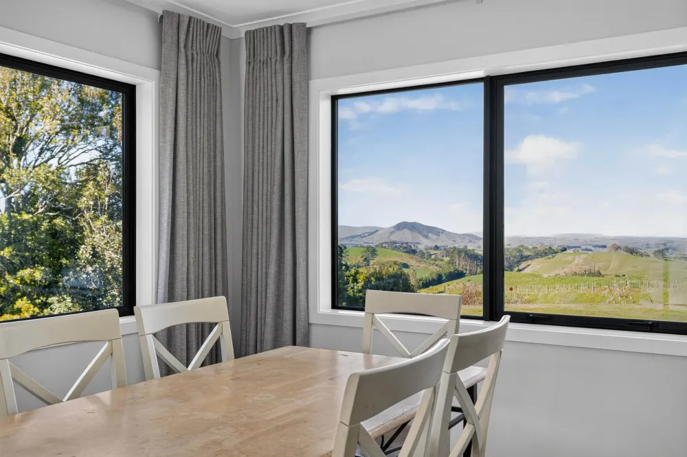 Photos of 194D Pekanui Road
