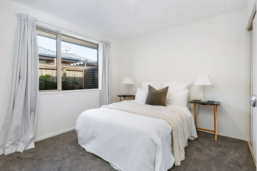 Photos of 560 Gloucester Street