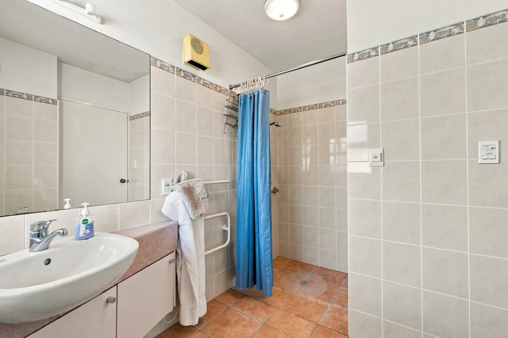 Photos of 15B St Winifreds Place