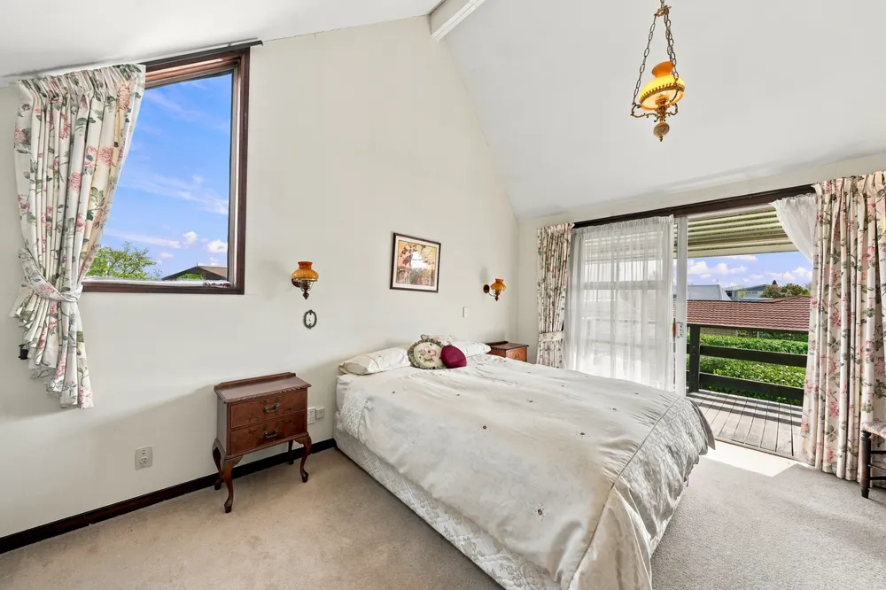 Photos of 15B St Winifreds Place