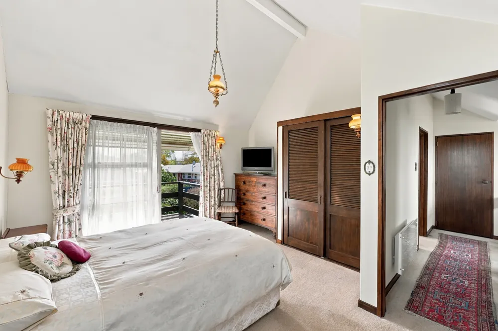 Photos of 15B St Winifreds Place