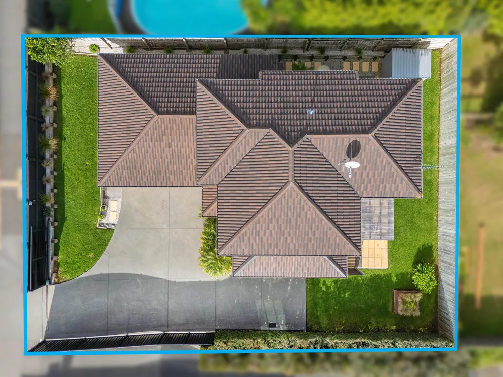 Photos of 383 Lake Road