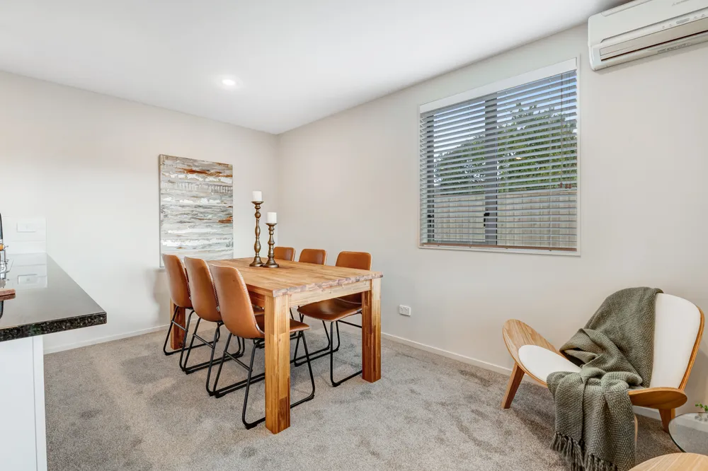 Photos of 383 Lake Road