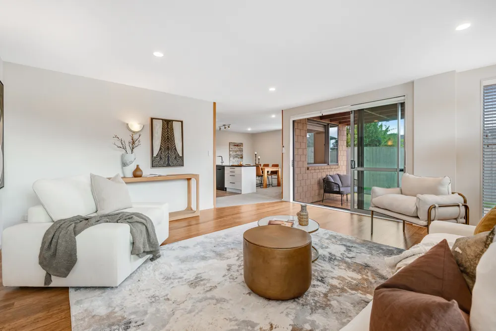 Photos of 383 Lake Road