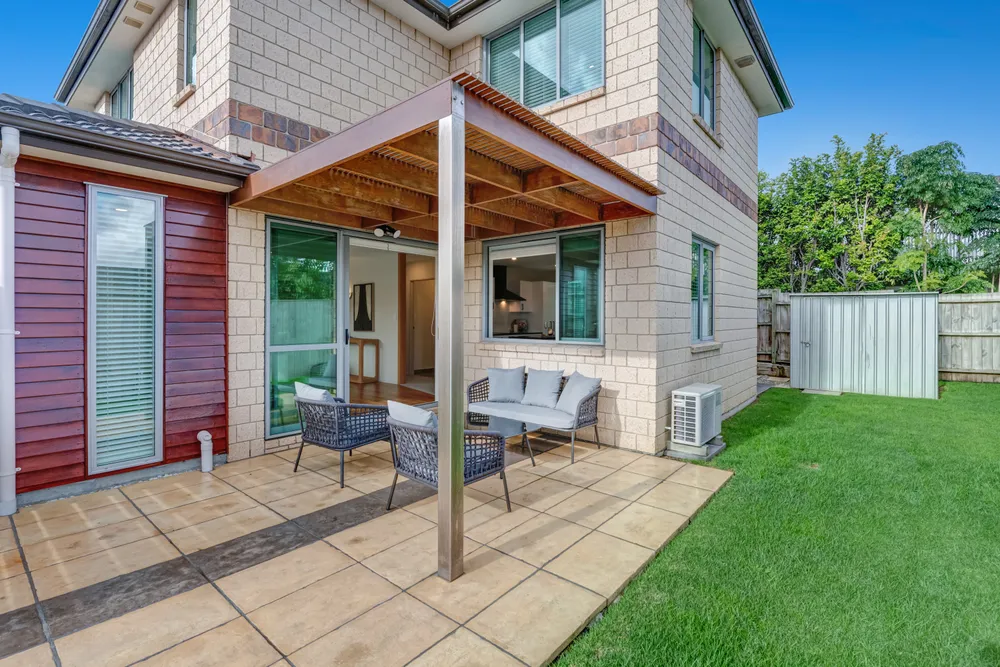 Photos of 383 Lake Road