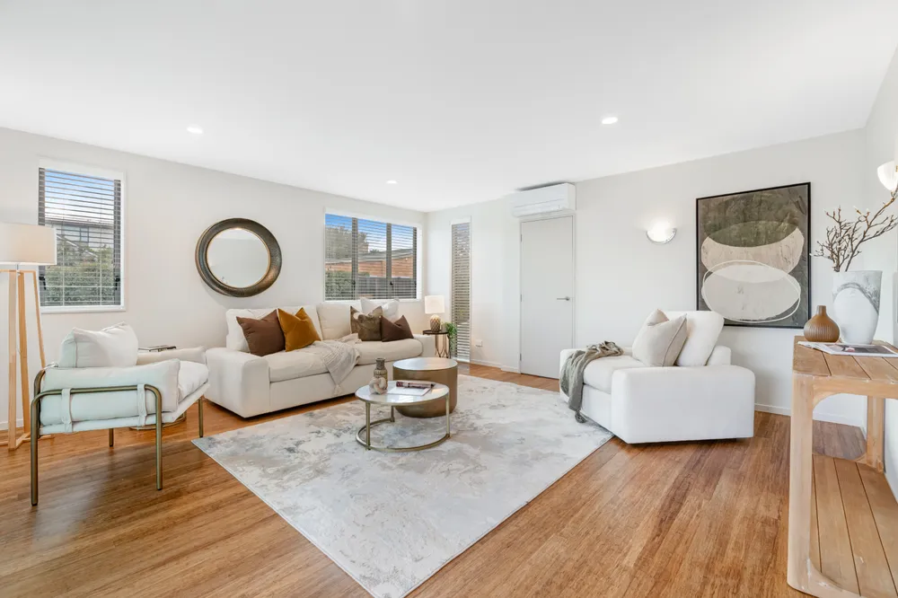 Photos of 383 Lake Road