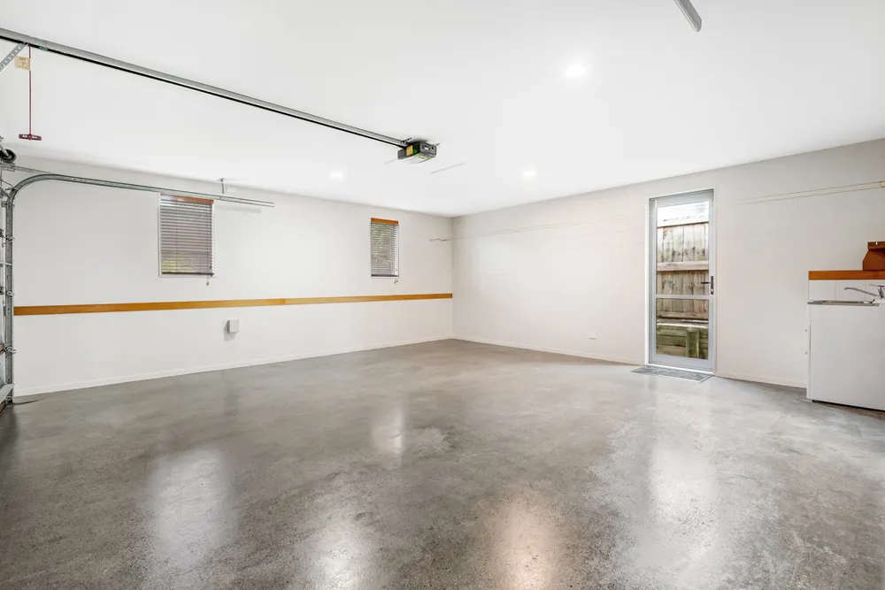 Photos of 383 Lake Road