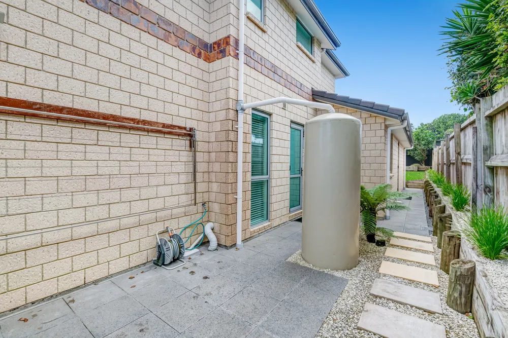 Photos of 383 Lake Road