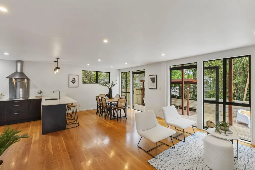 Photos of 21B Saxon Street