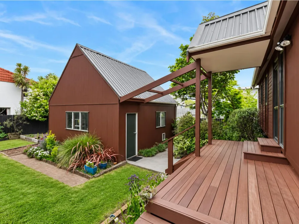 Photos of 21B Saxon Street