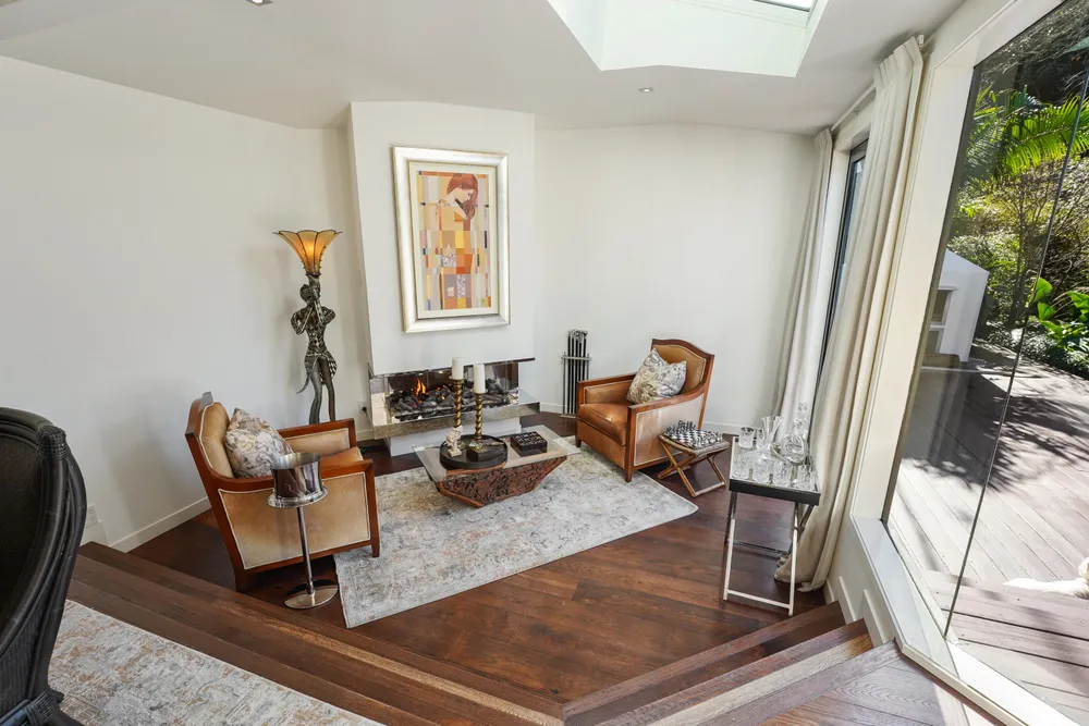 Photos of 19 Geraldine Place