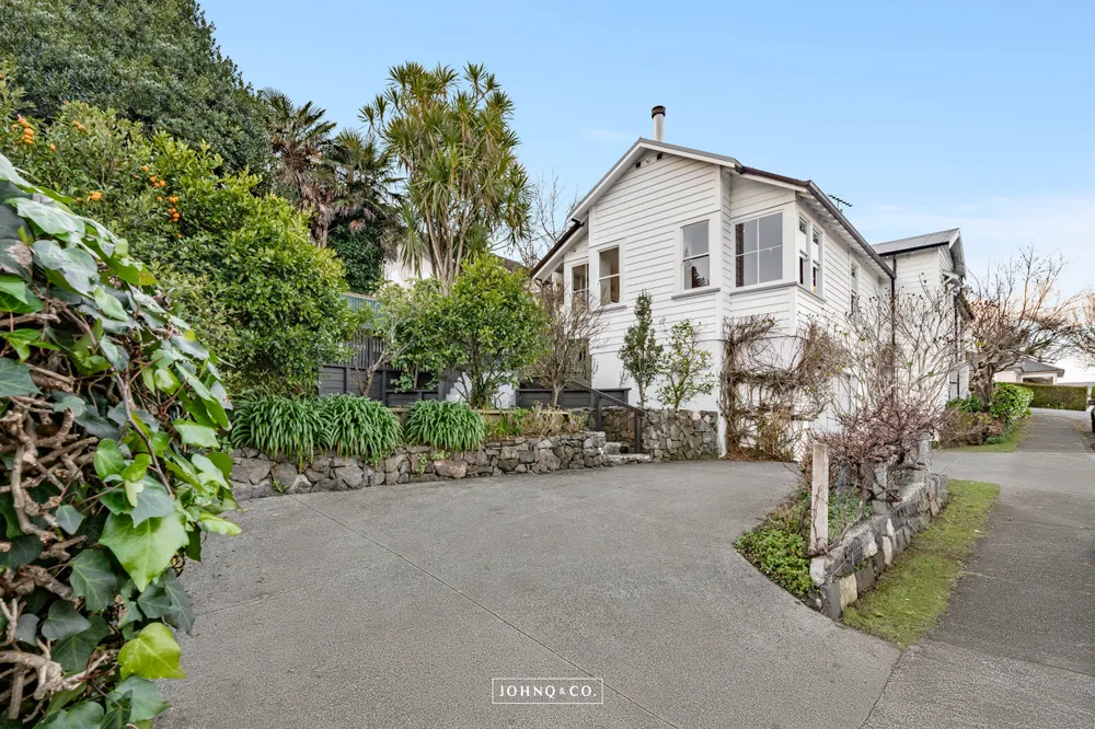 Photos of 9 Bell Road