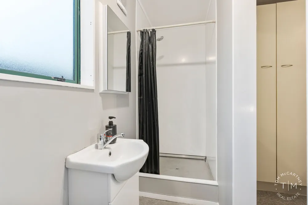 Photos of 34 Antrim Crescent