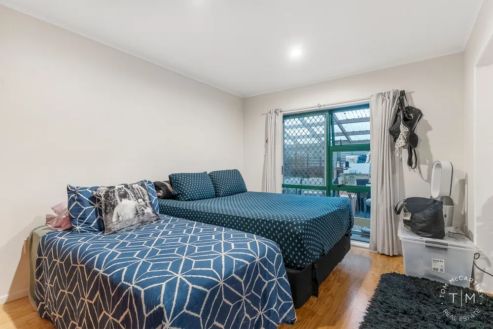 Photos of 34 Antrim Crescent