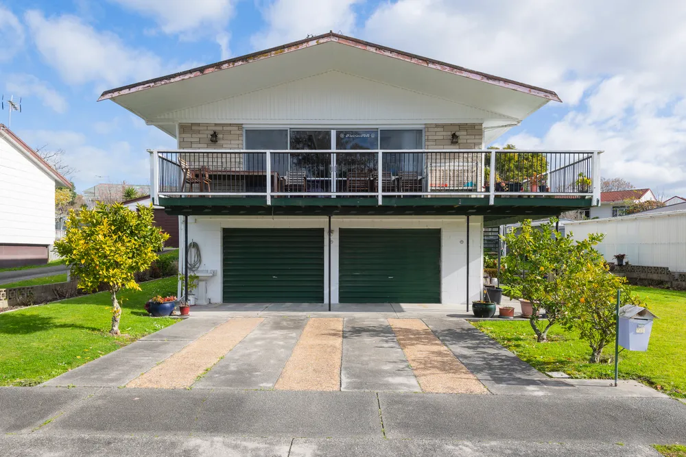 Photos of 24 Fergusson Drive