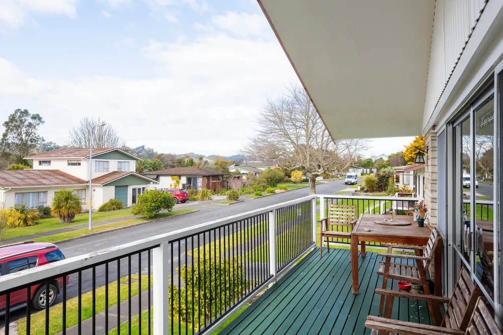 Photos of 24 Fergusson Drive