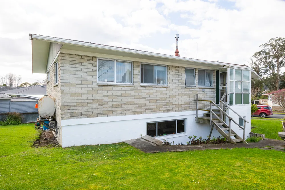 Photos of 24 Fergusson Drive