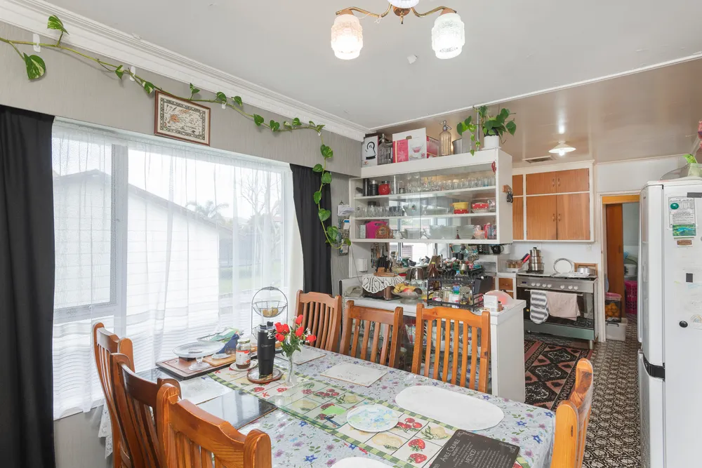 Photos of 24 Fergusson Drive