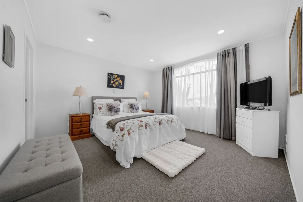 Photos of 1/7 Chale Place
