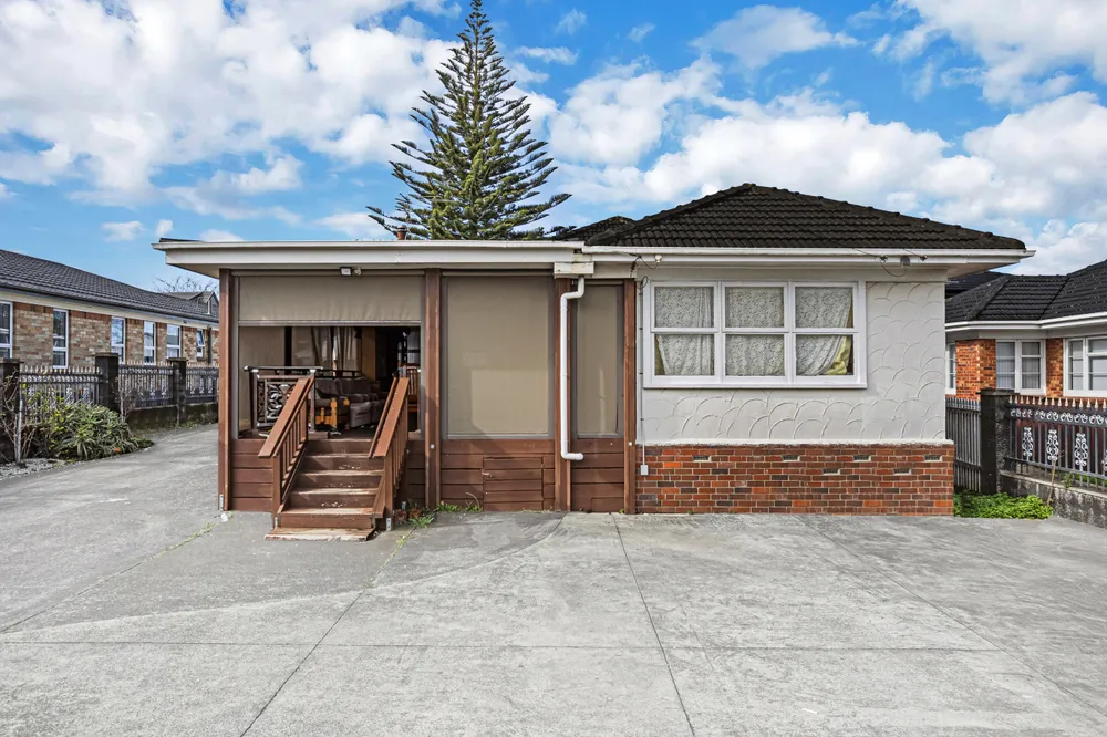 Photos of 110 Wyllie Road