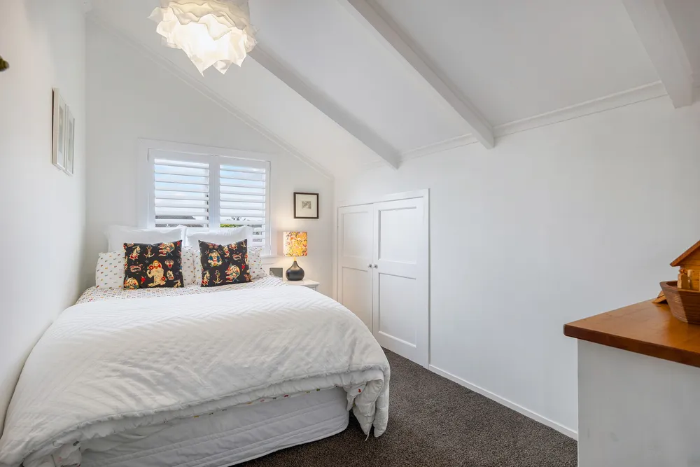 Photos of 18 Seaview Terrace